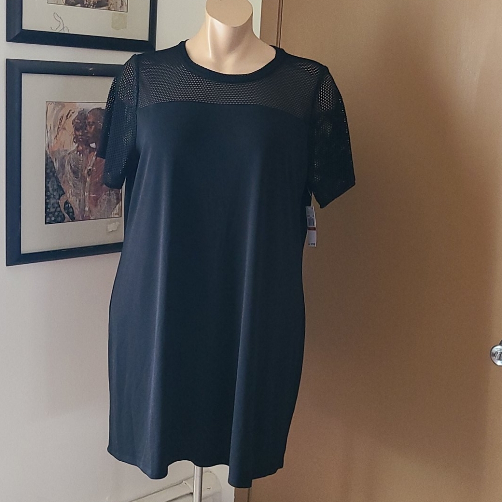 MK T-shirt Dresz